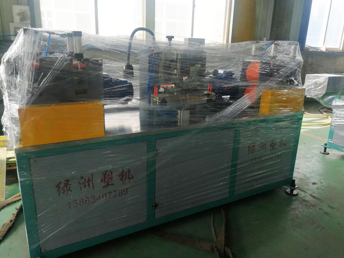 內鑲貼片式滴灌帶生產線