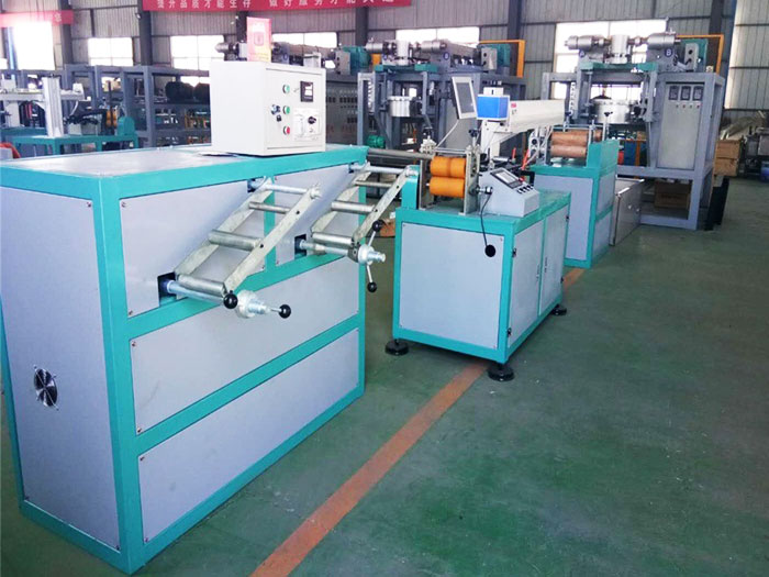 雙層微（wēi）噴帶生產線