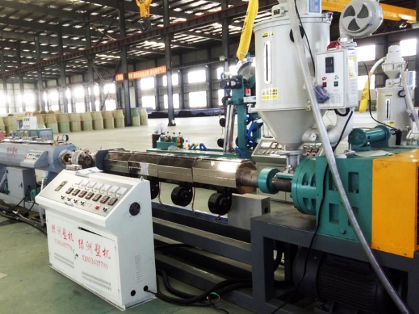 pe主管帶生產（chǎn）線(∮50~∮125)