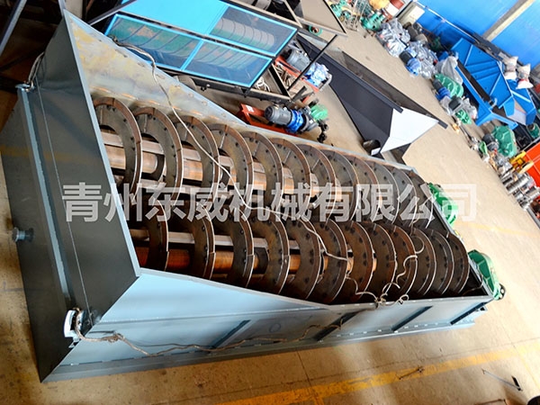 大型雙（shuāng）螺旋洗砂機